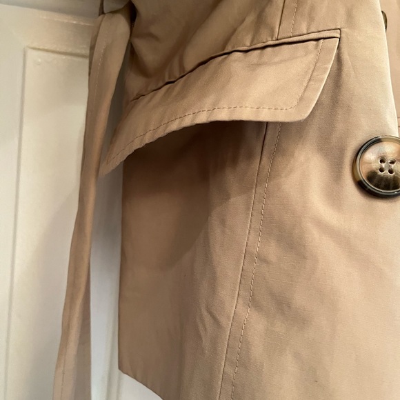 NWT short trench by Forever 21 size M - Picture 8 of 13